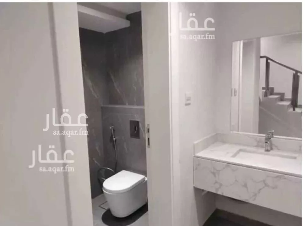 فيلا 5 غرف في العارض 6