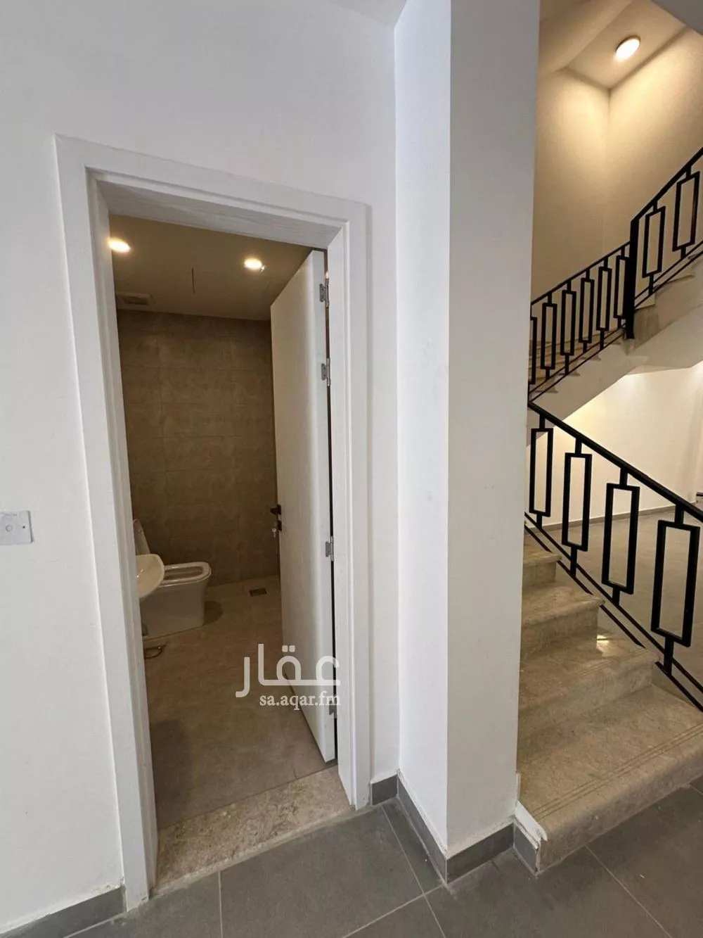 5 bedroom villa in Al Narjis 11