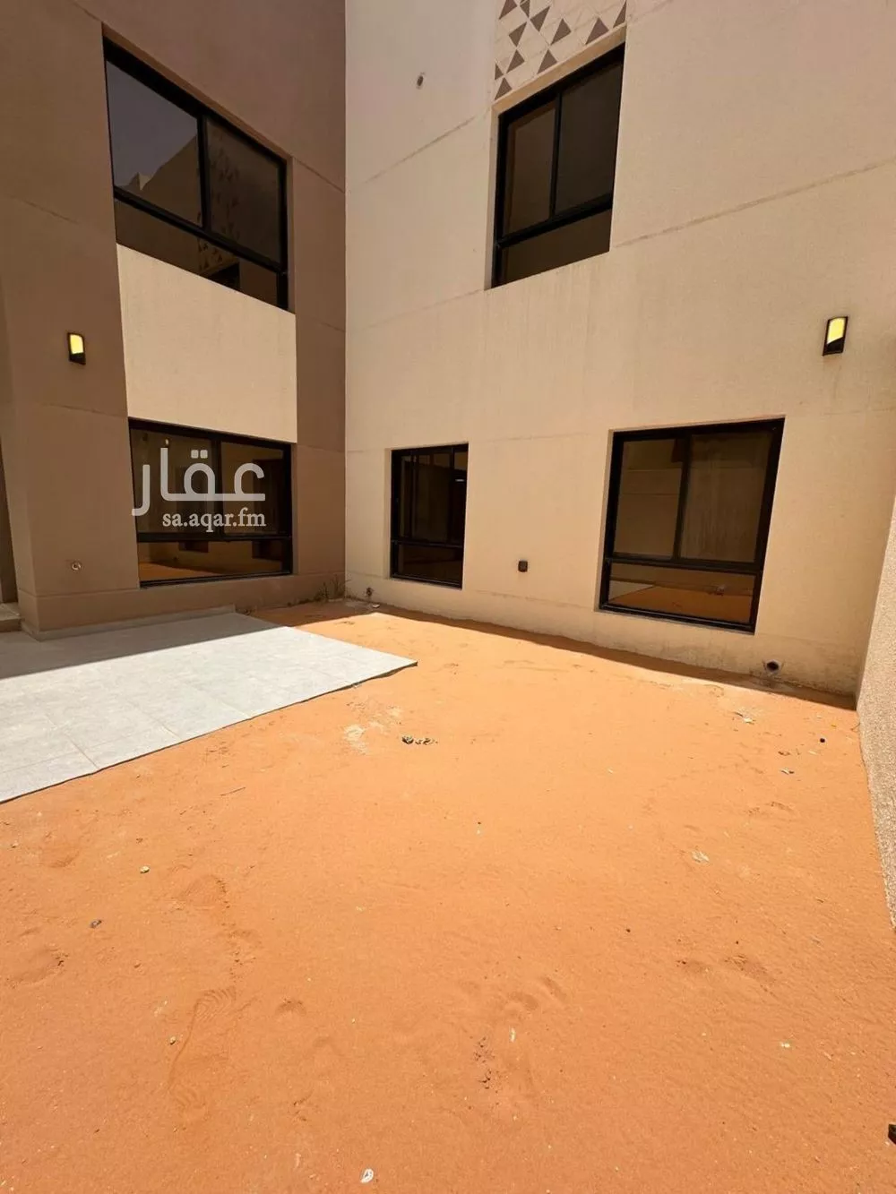 5 bedroom villa in Al Narjis 9