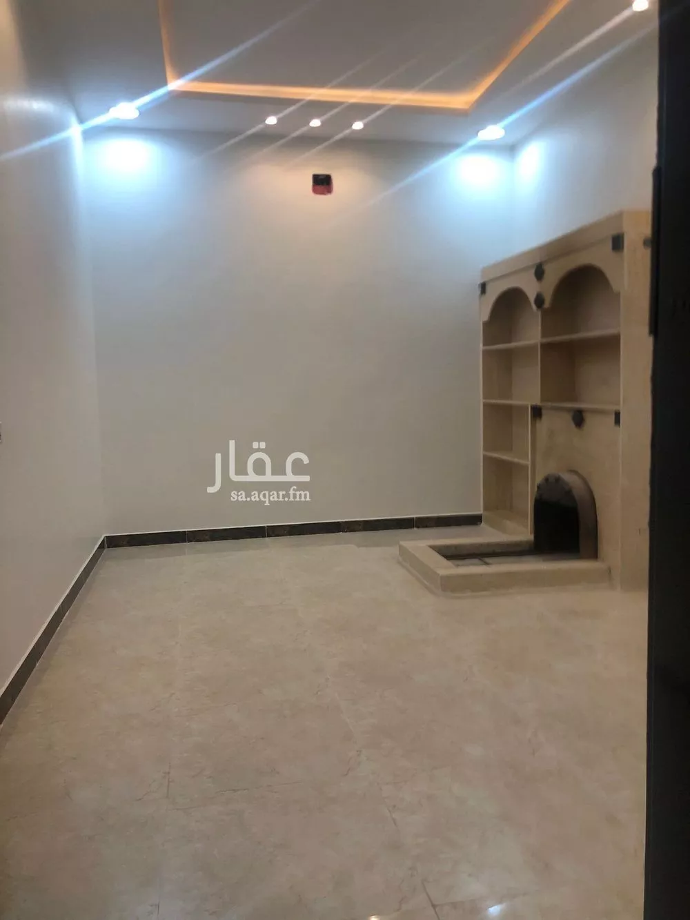 فيلا 10 غرف في الرمال 7