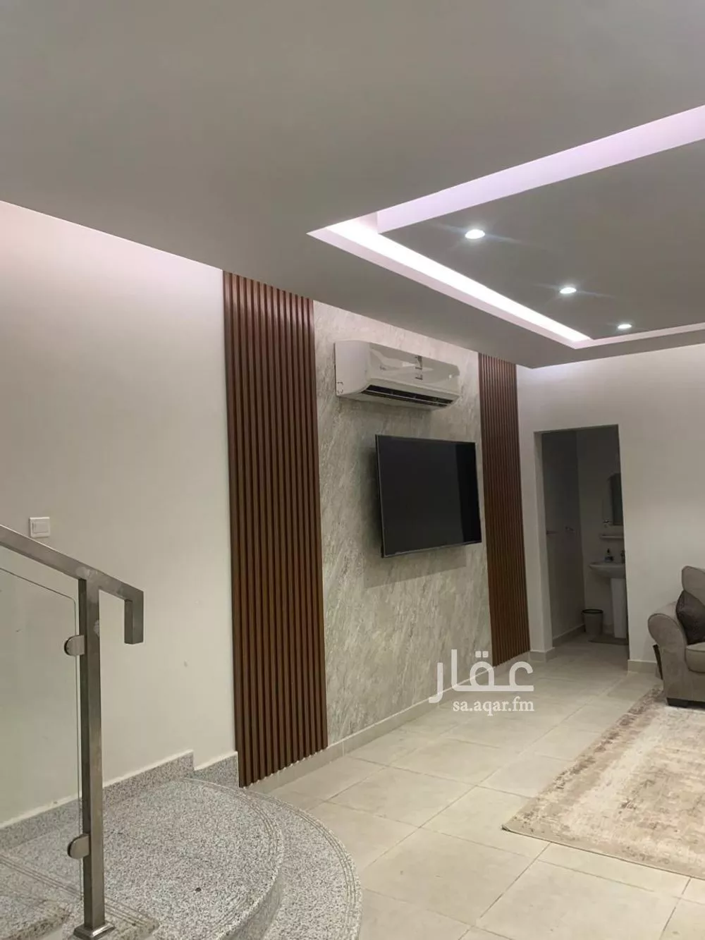 5 bedroom villa in Al Janadriyah 21