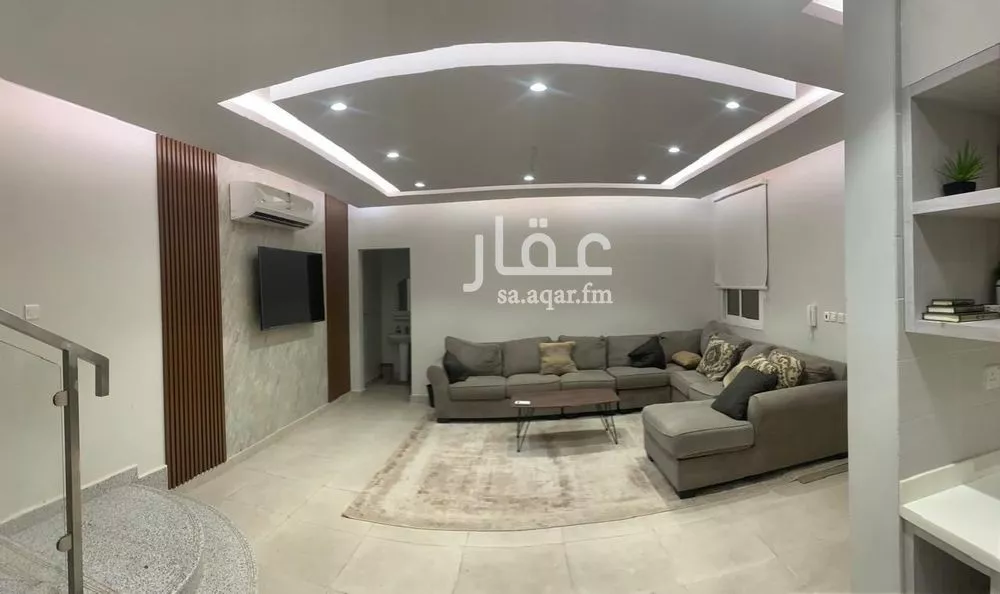 5 bedroom villa in Al Janadriyah 24