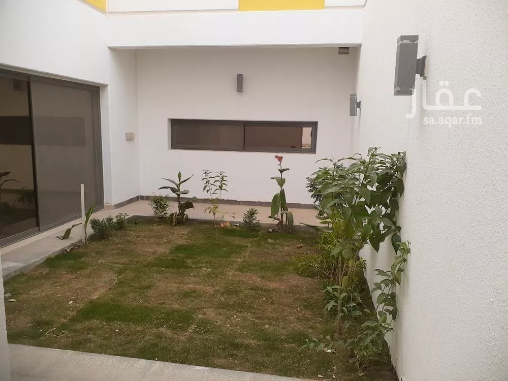 4 bedroom villa in Al Aridh 28