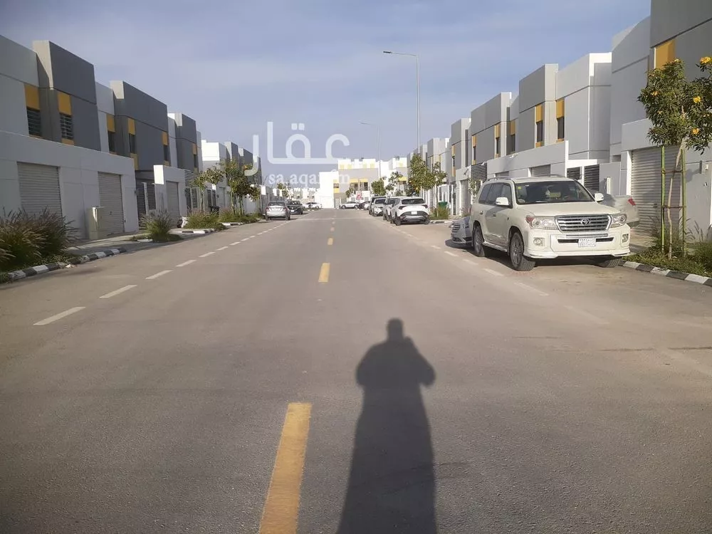 4 bedroom villa in Al Aridh 4
