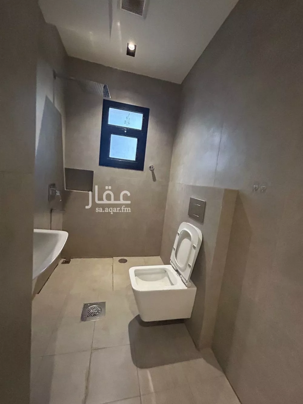 فيلا 4 غرف في العارض 14