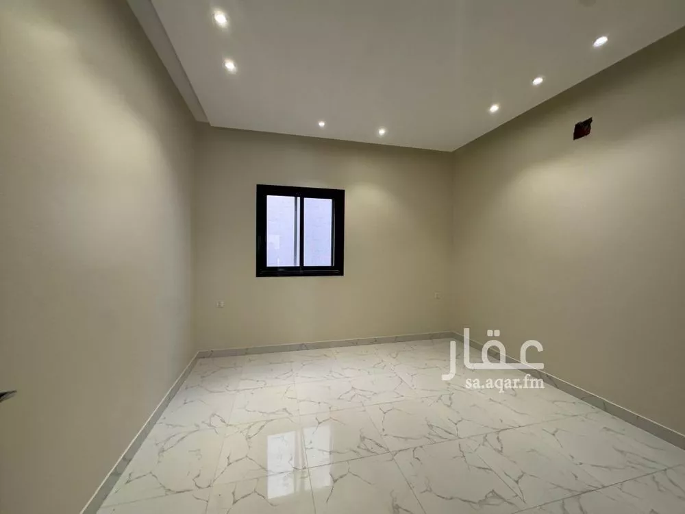 فيلا 5 غرف في العارض 14