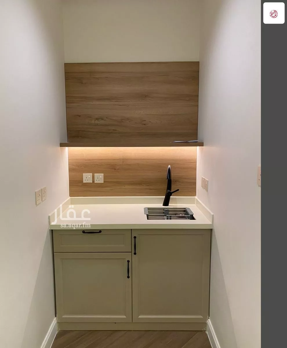 6 bedroom villa in Al Qairawan 18