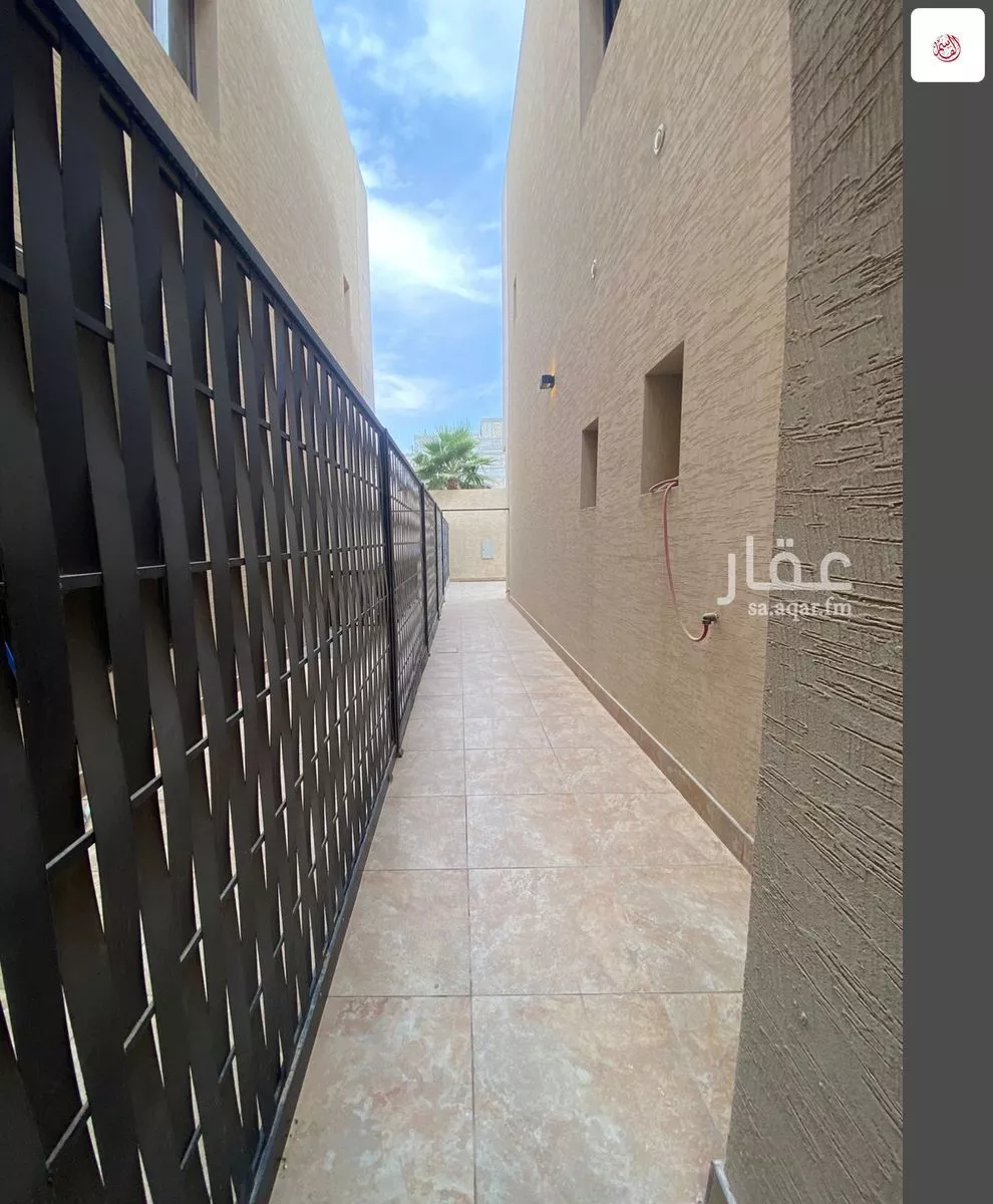 6 bedroom villa in Al Qairawan 25