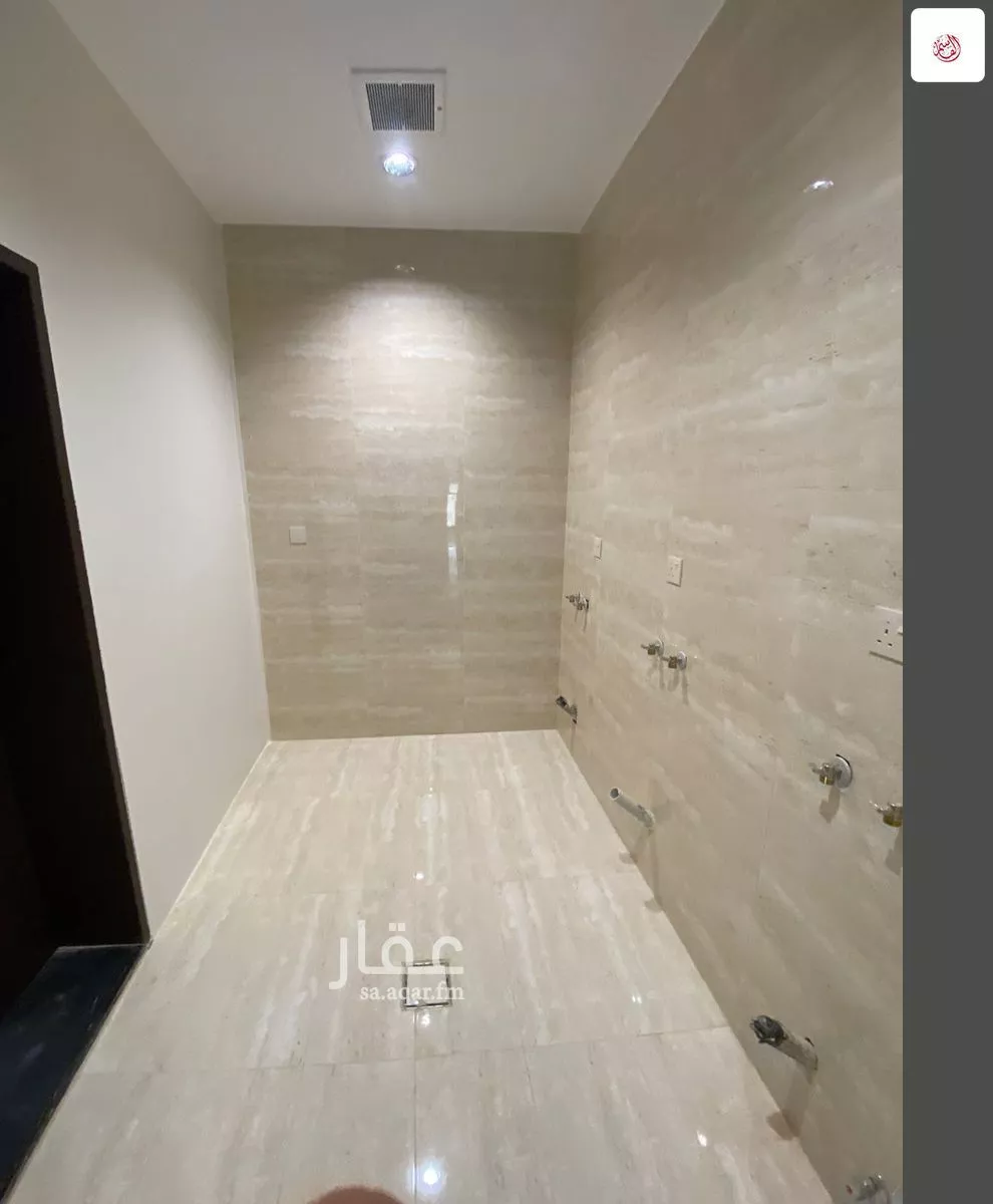 6 bedroom villa in Al Qairawan 8