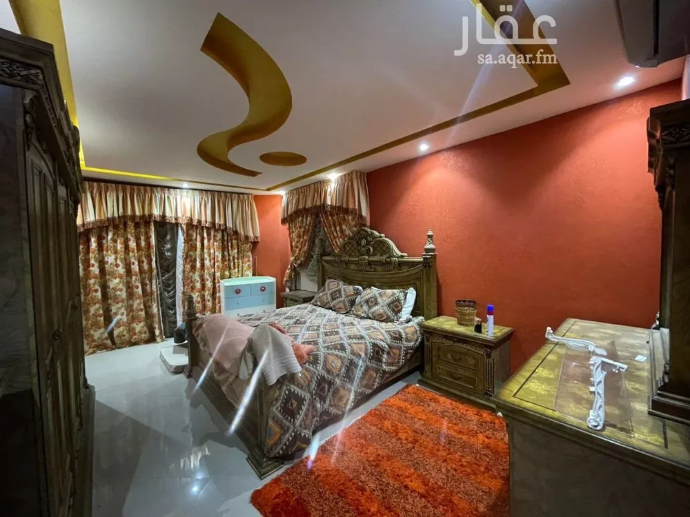 4 bedroom villa in King Abdullah 12