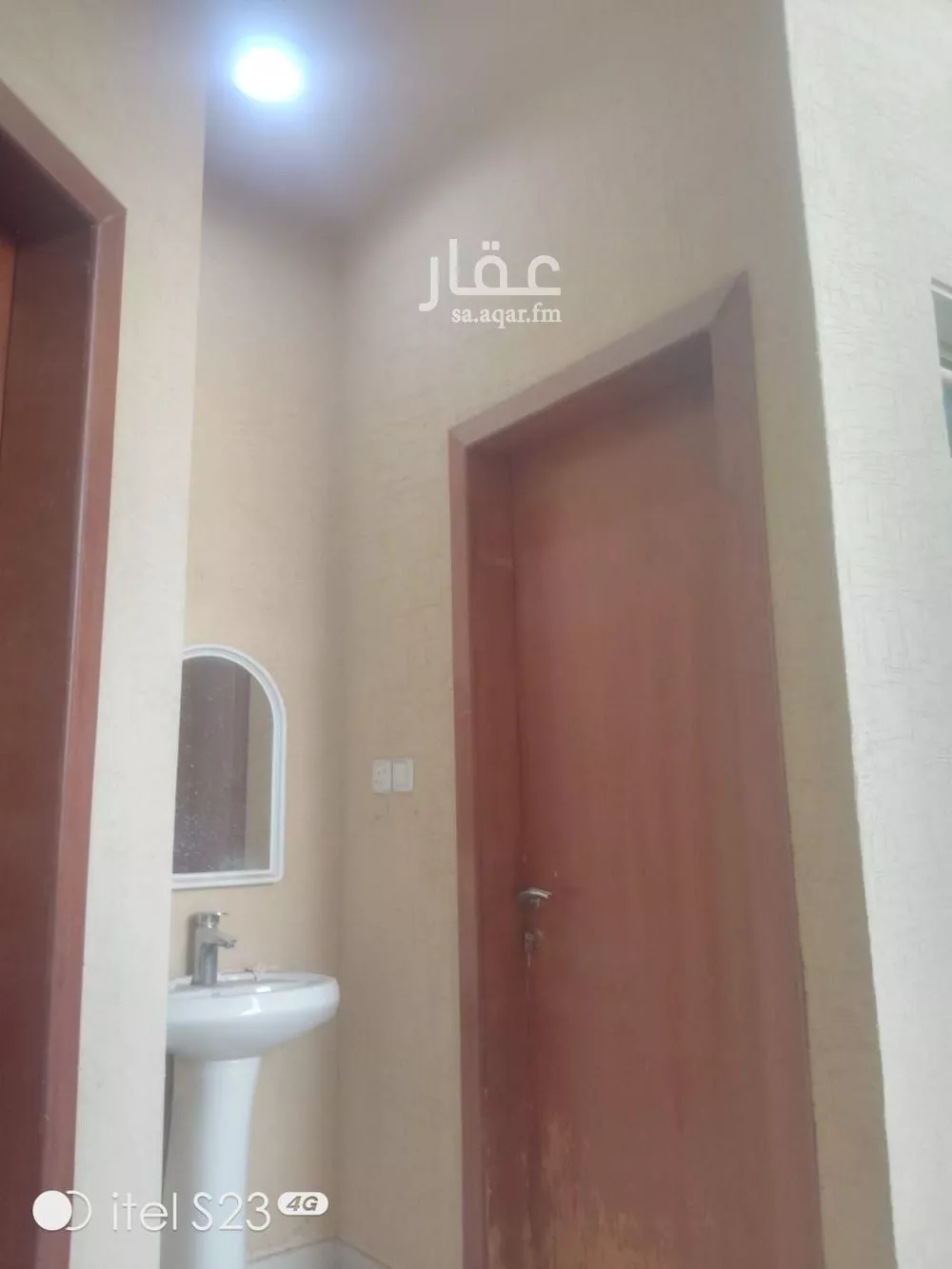 فيلا 8 غرف في العزيزية 3