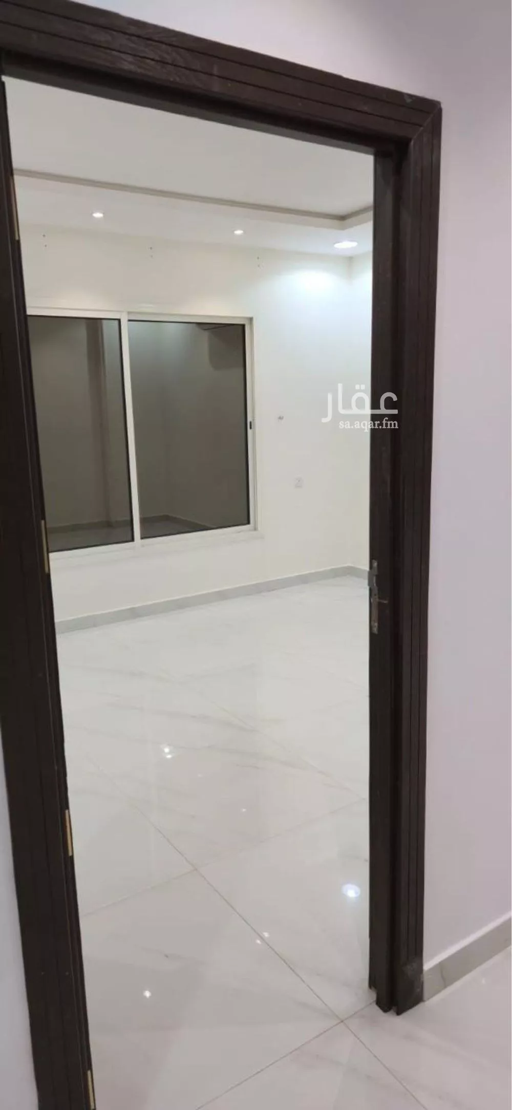 فيلا 10 غرف في المونسية 25