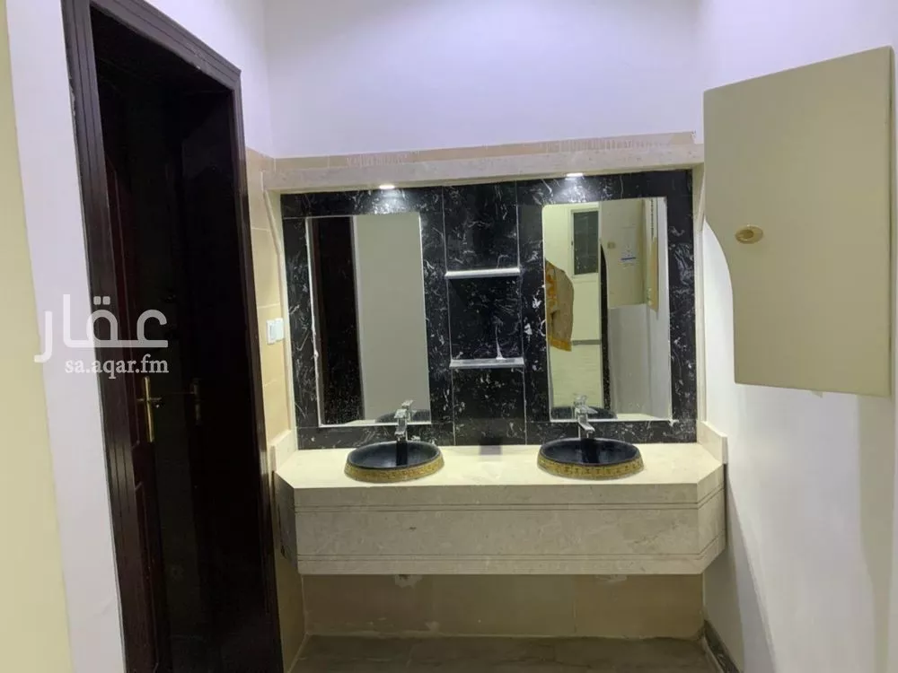 7 bedroom villa in Al Rimal 8
