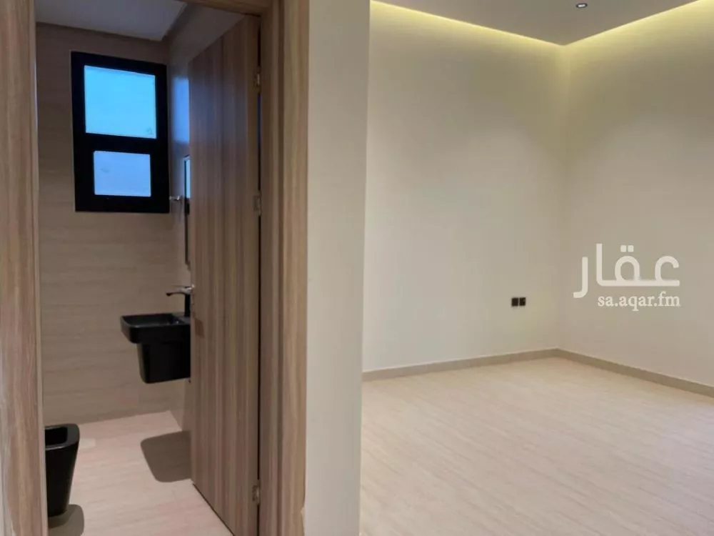 3 bedroom villa in Al Mahdiyyah, Riyadh 26