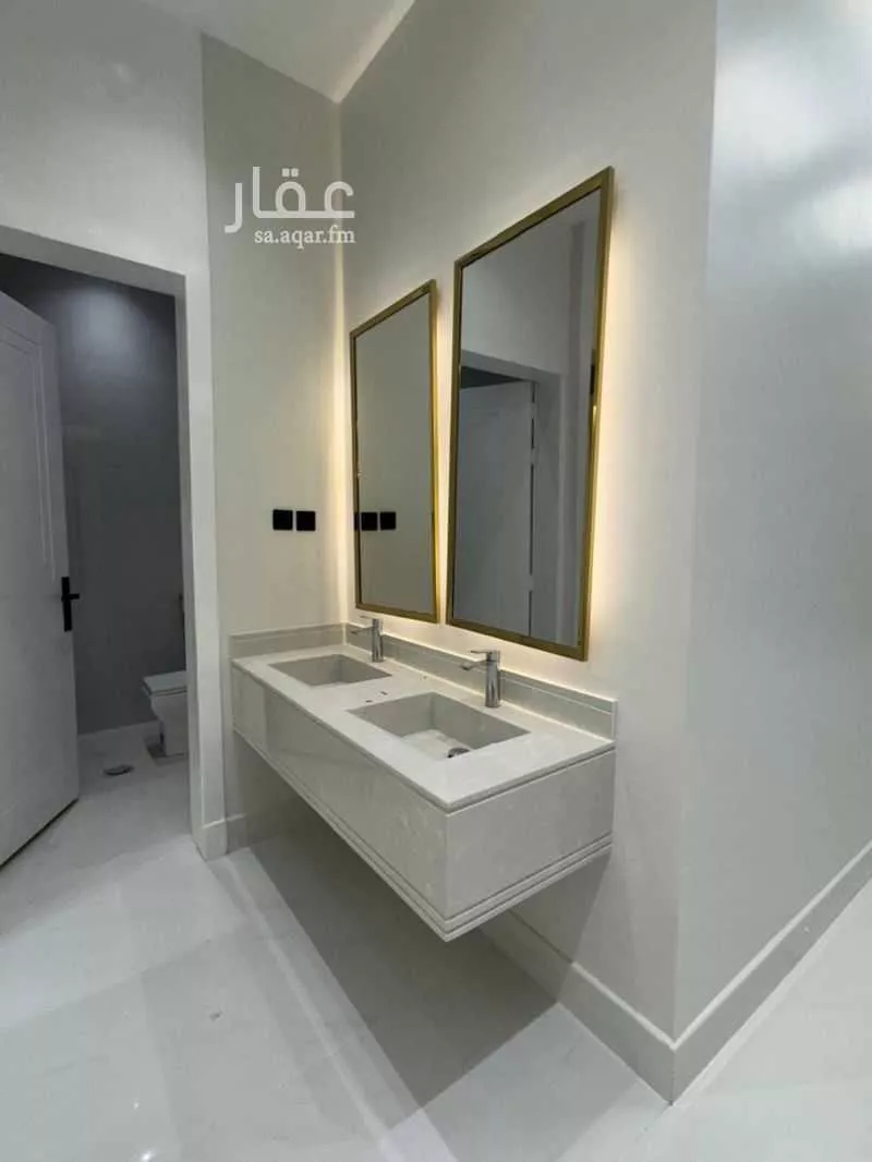 6 bedroom villa in Al Janadriyah, Riyadh 14