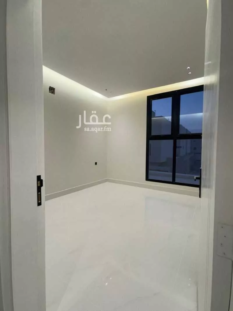 6 bedroom villa in Al Janadriyah, Riyadh 18