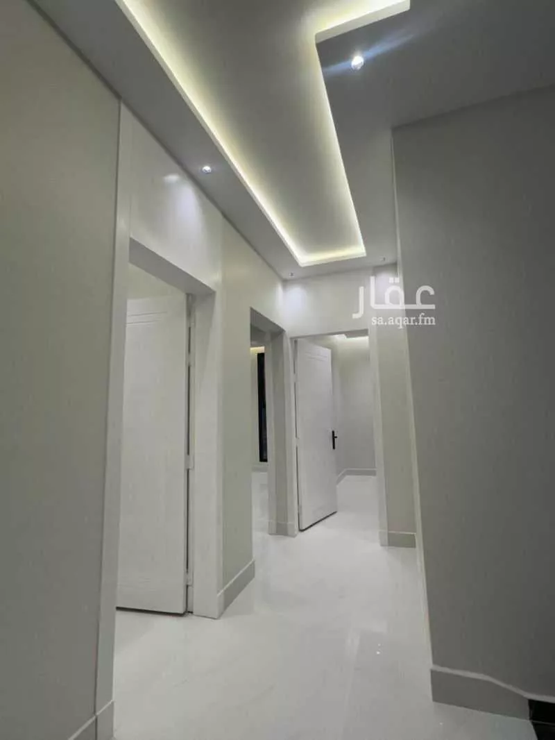 6 bedroom villa in Al Janadriyah, Riyadh 9