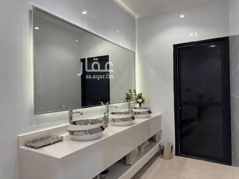 فيلا 5 غرف في بنبان 17