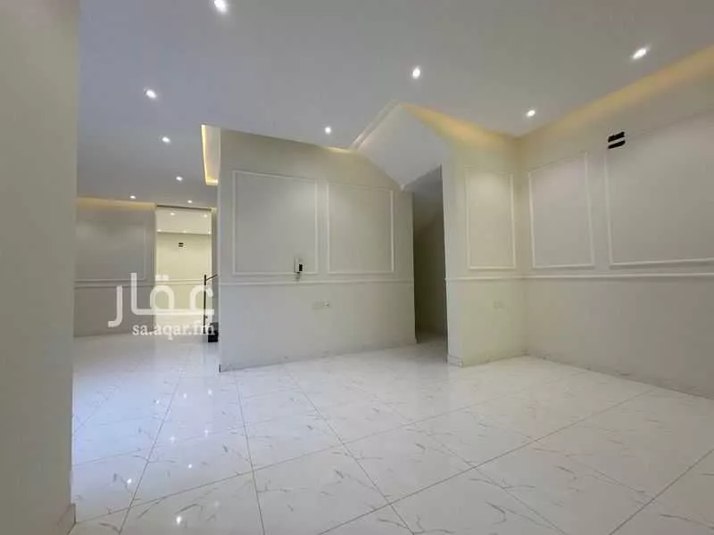 5 bedroom villa in Al Aridh 6