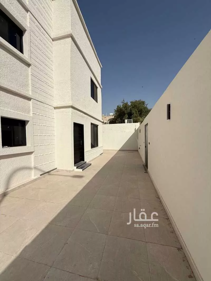 8 bedroom villa in Al Malaz, Riyadh 4