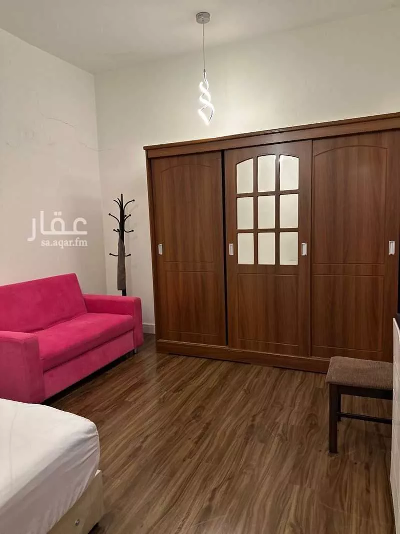 فيلا 3 غرف في العارض 17