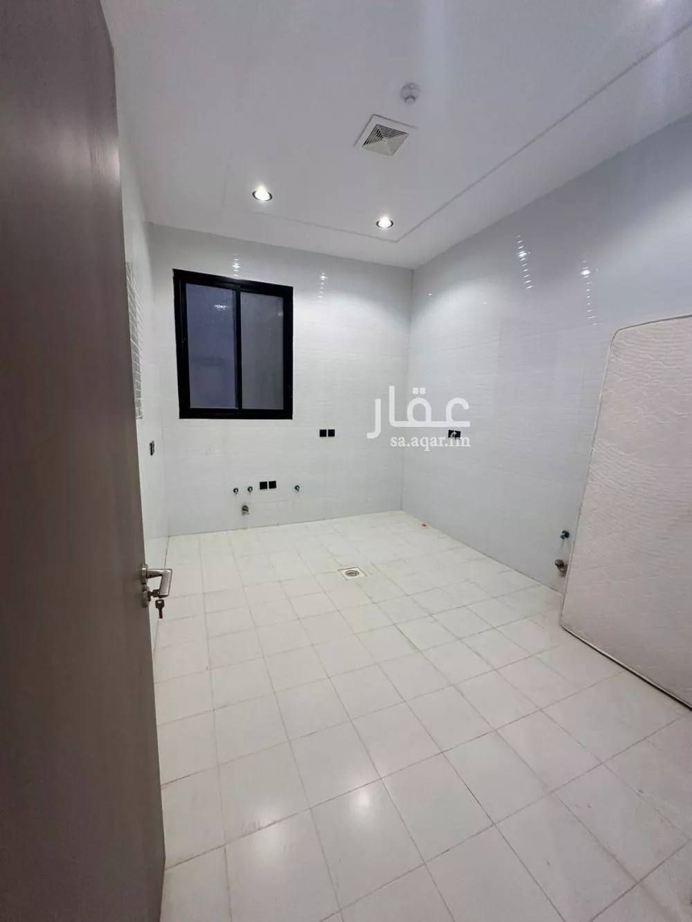 4 bedroom apartment in Al Hazm 6