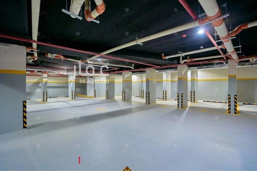 4 bedroom apartment in Al Mahdiyyah 3