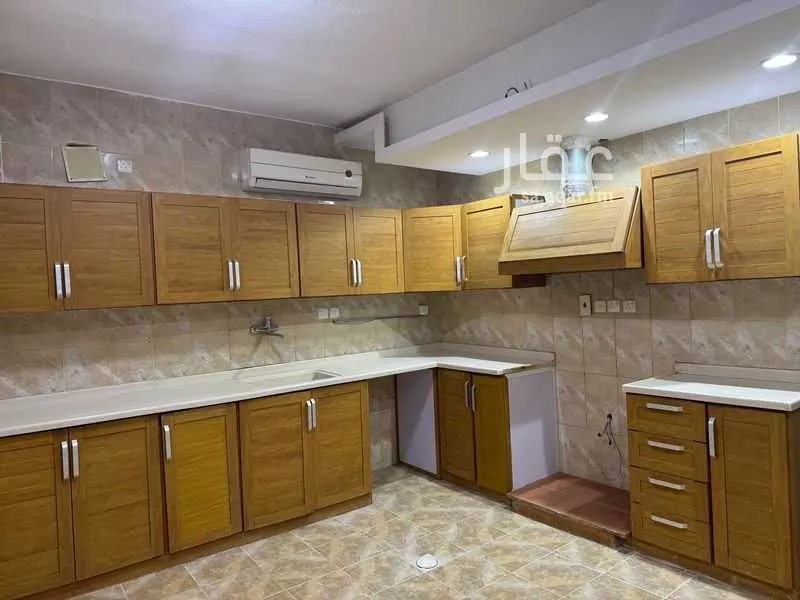 فيلا 5 غرف في قرطبة 9