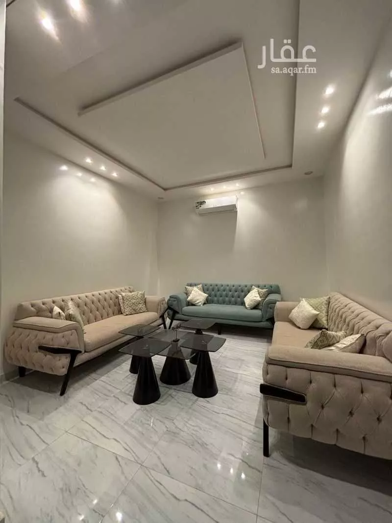5 bedroom villa in Al Rimal 3