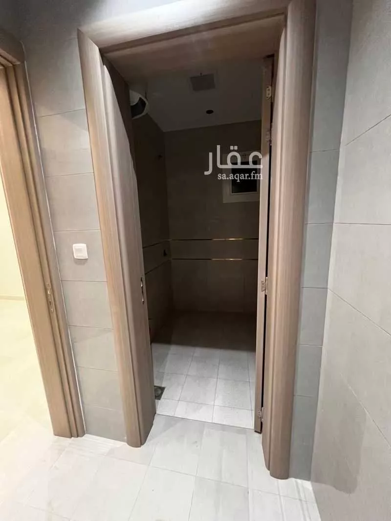 فيلا 5 غرف في بنبان 8