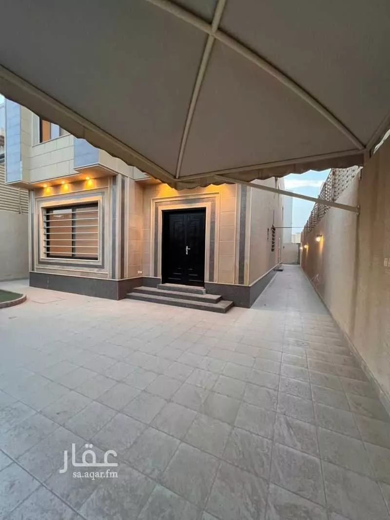 5 bedroom villa in Al Yasmin 7