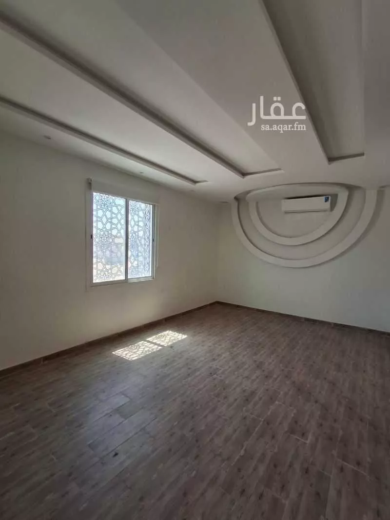 فيلا 5 غرف في بدر 4