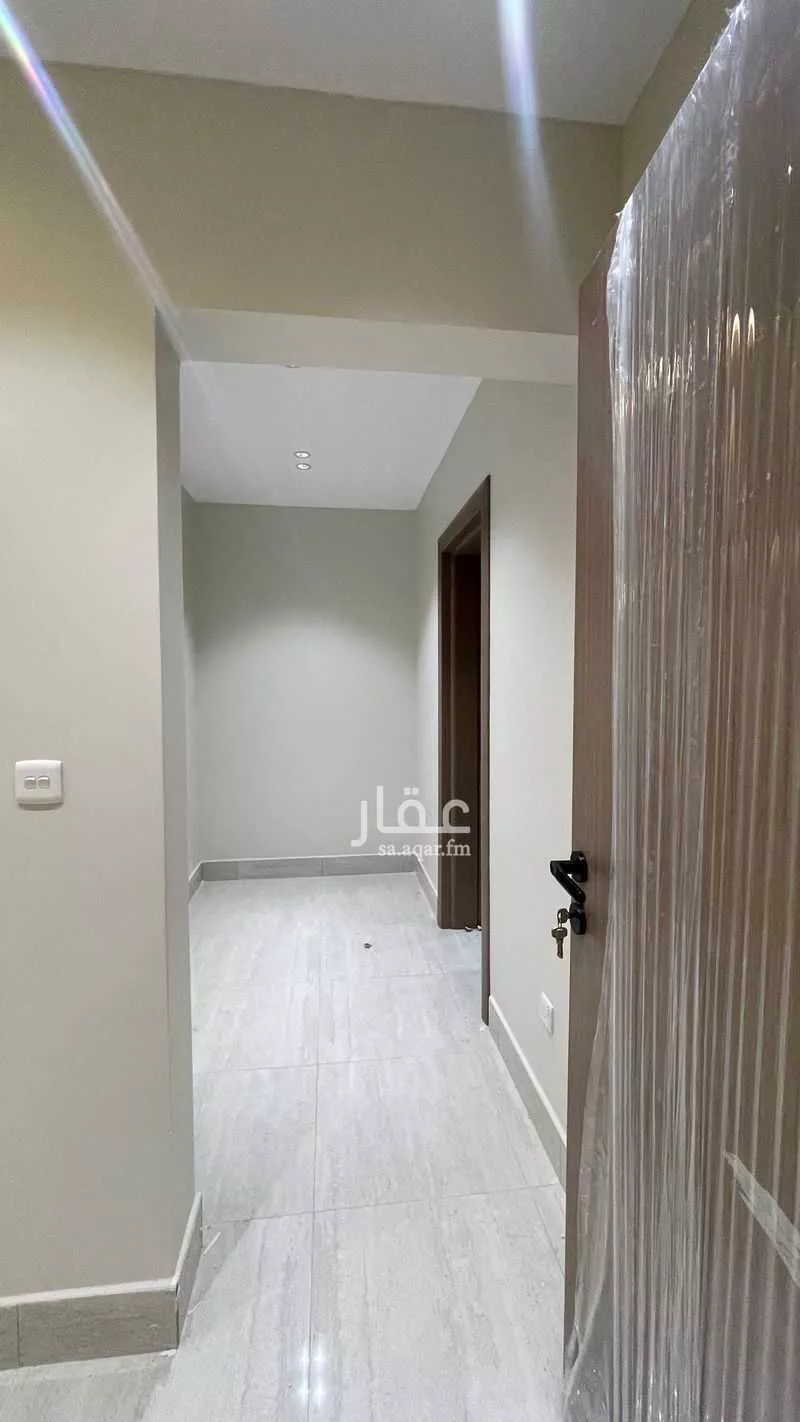 فيلا 7 غرف في الجنادرية 8