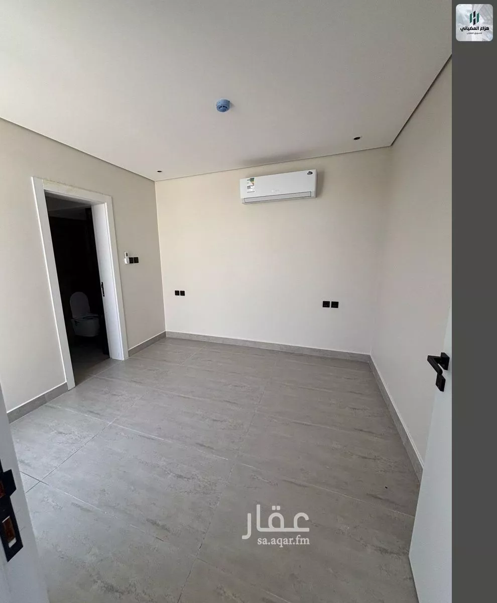 فيلا 5 غرف في العارض 17