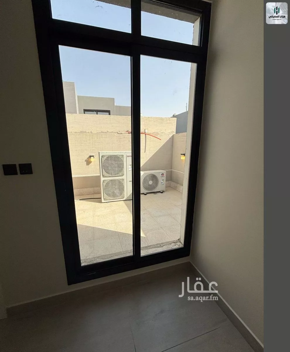 فيلا 5 غرف في العارض 19