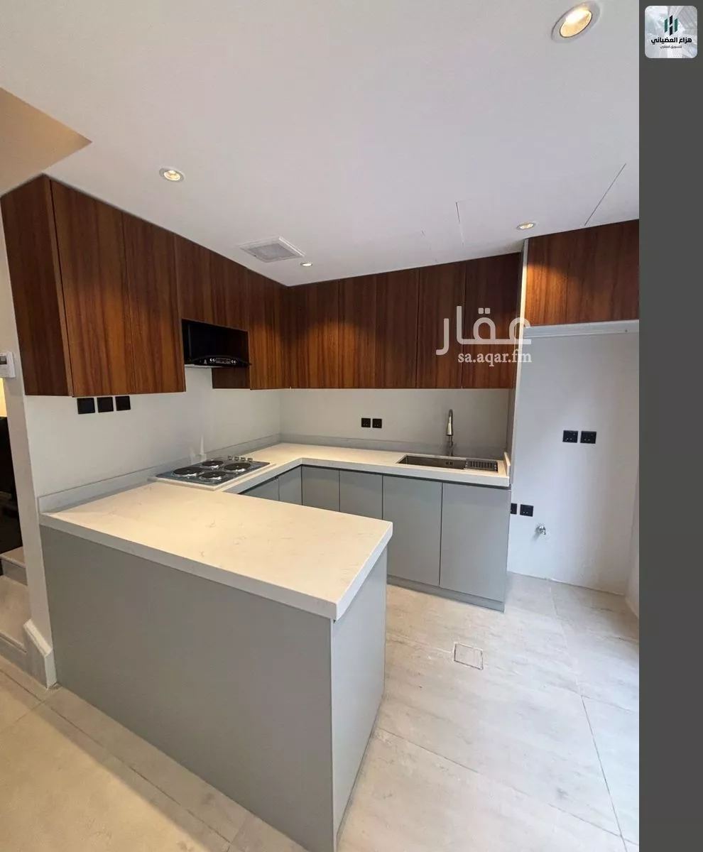 فيلا 5 غرف في العارض 27
