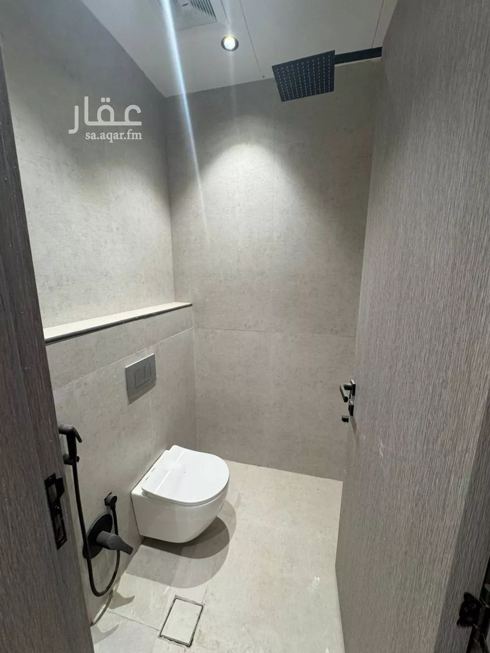 2 bedroom floor in Al Janadriyah 8