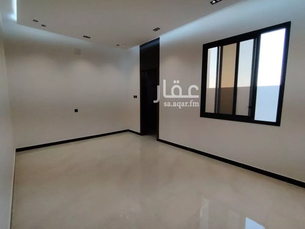 3 bedroom apartment in Al Hazm 11