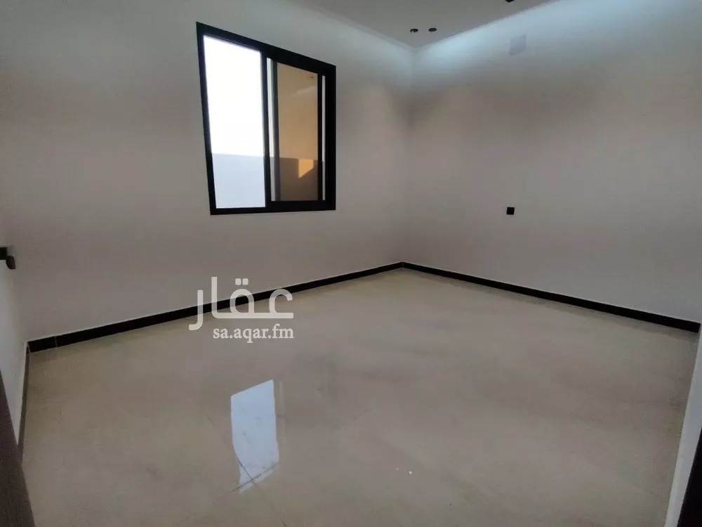 3 bedroom apartment in Al Hazm 8