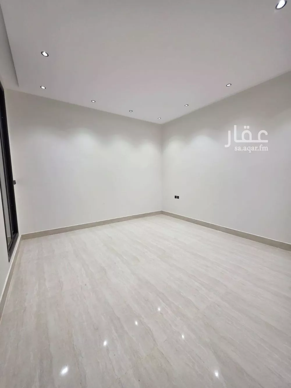 4 bedroom apartment in Dhahrat Namar 4
