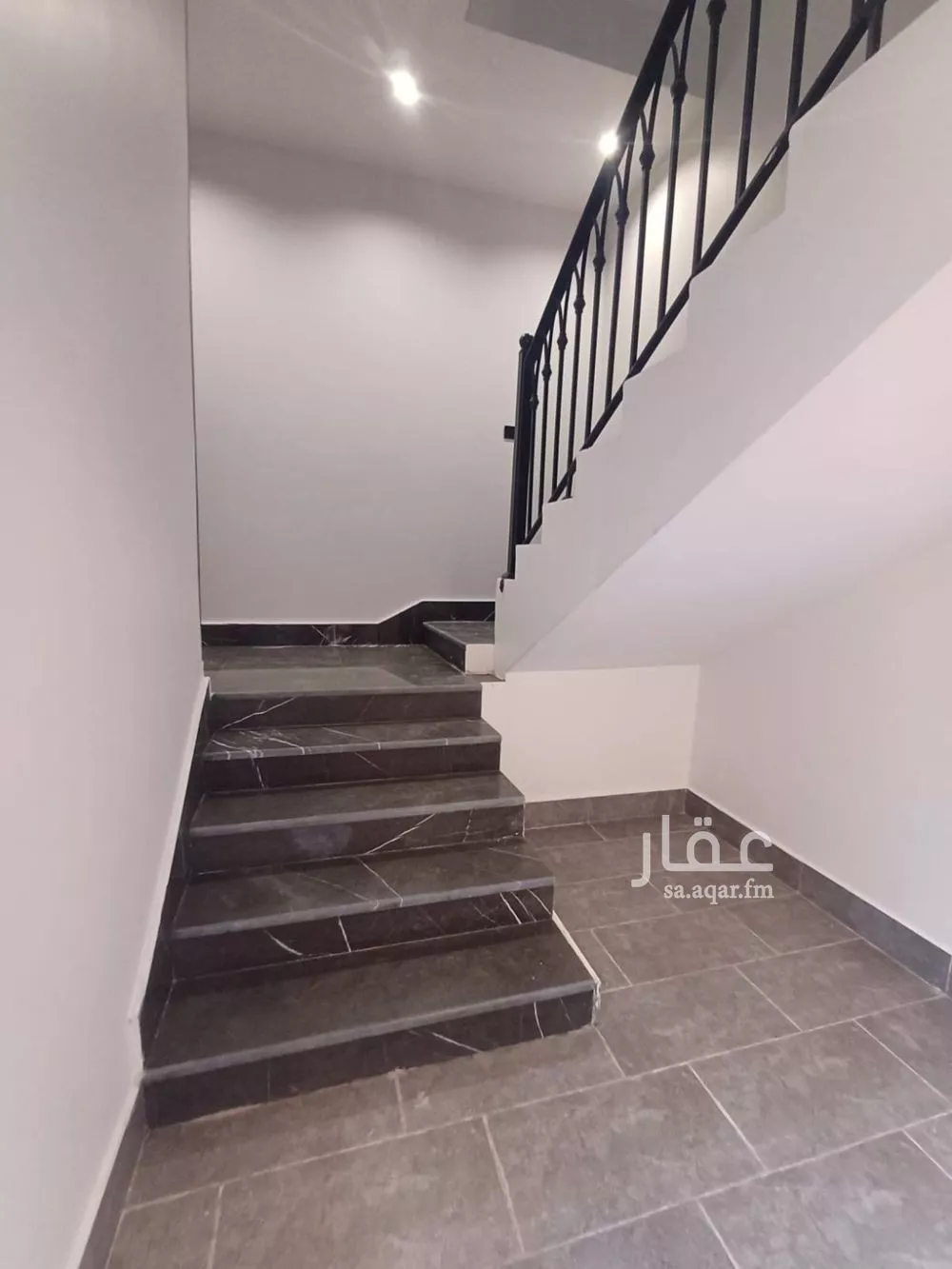3 bedroom apartment in Al Rimal 3