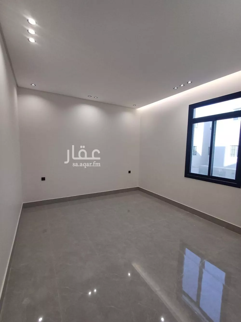 3 bedroom apartment in Al Rimal 9
