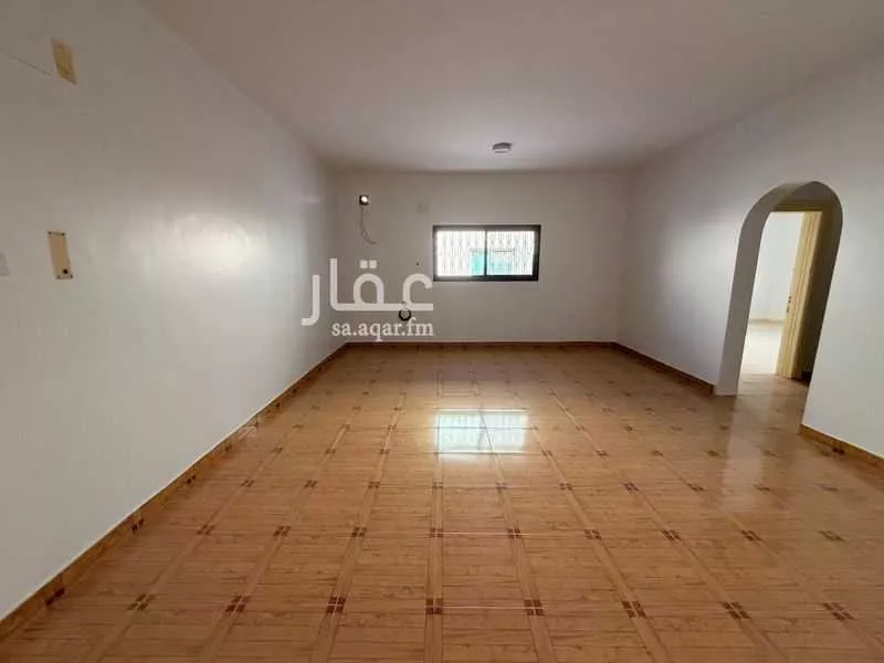 فيلا 11 غرف في العليا 14