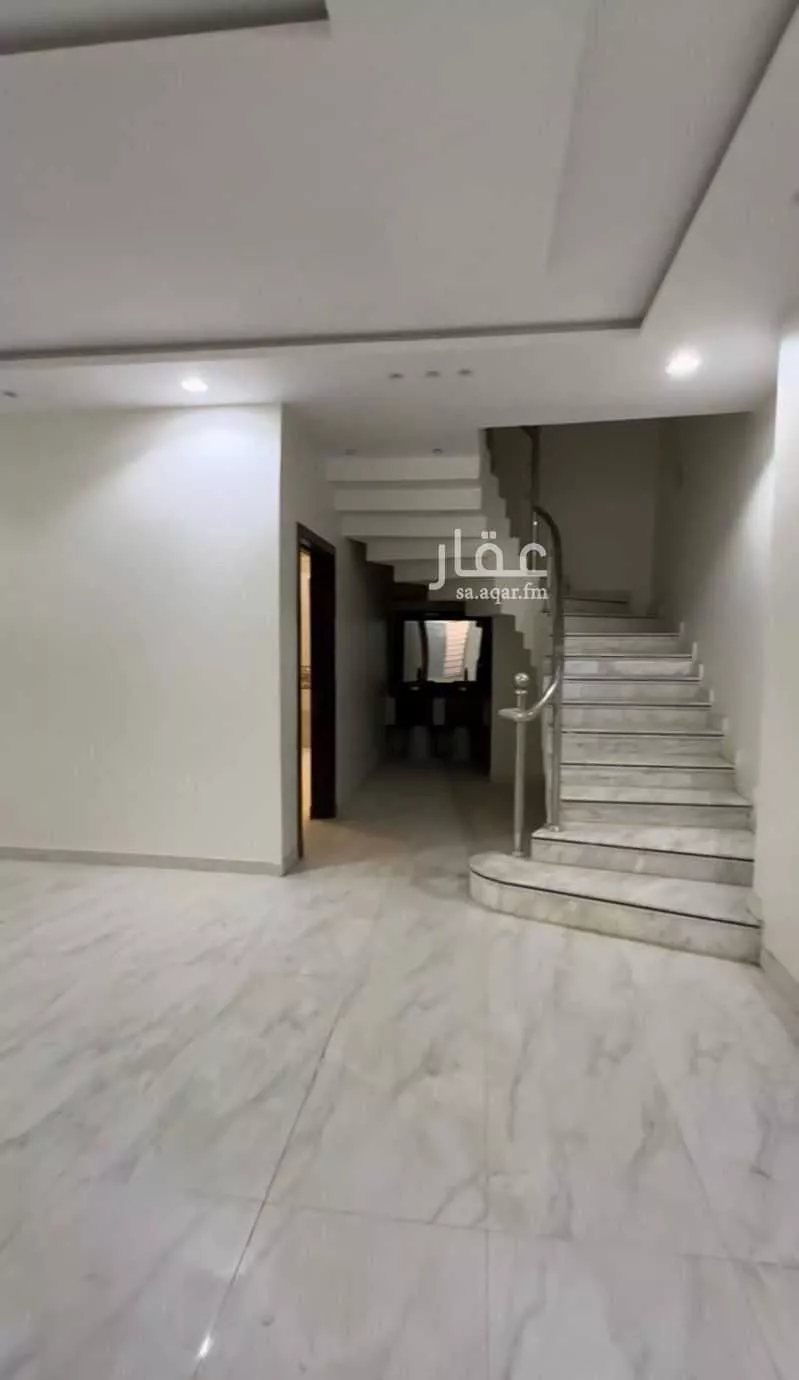 5 bedroom villa in Dhahrat Namar 8