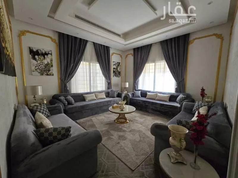 4 bedroom villa in Al Malqa 2