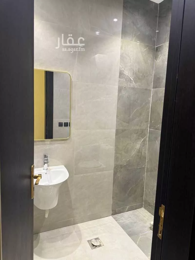 7 bedroom villa in Al Narjis 11