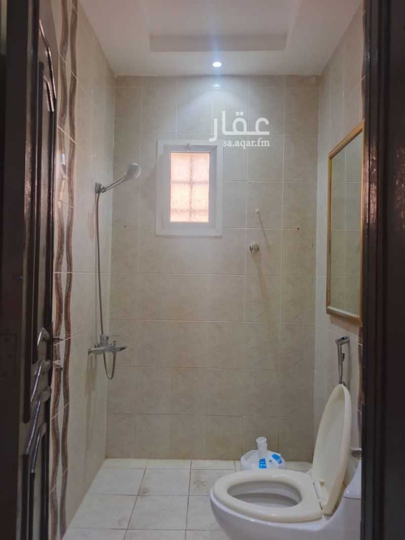 5 bedroom villa in Al Rimal, Riyadh 10