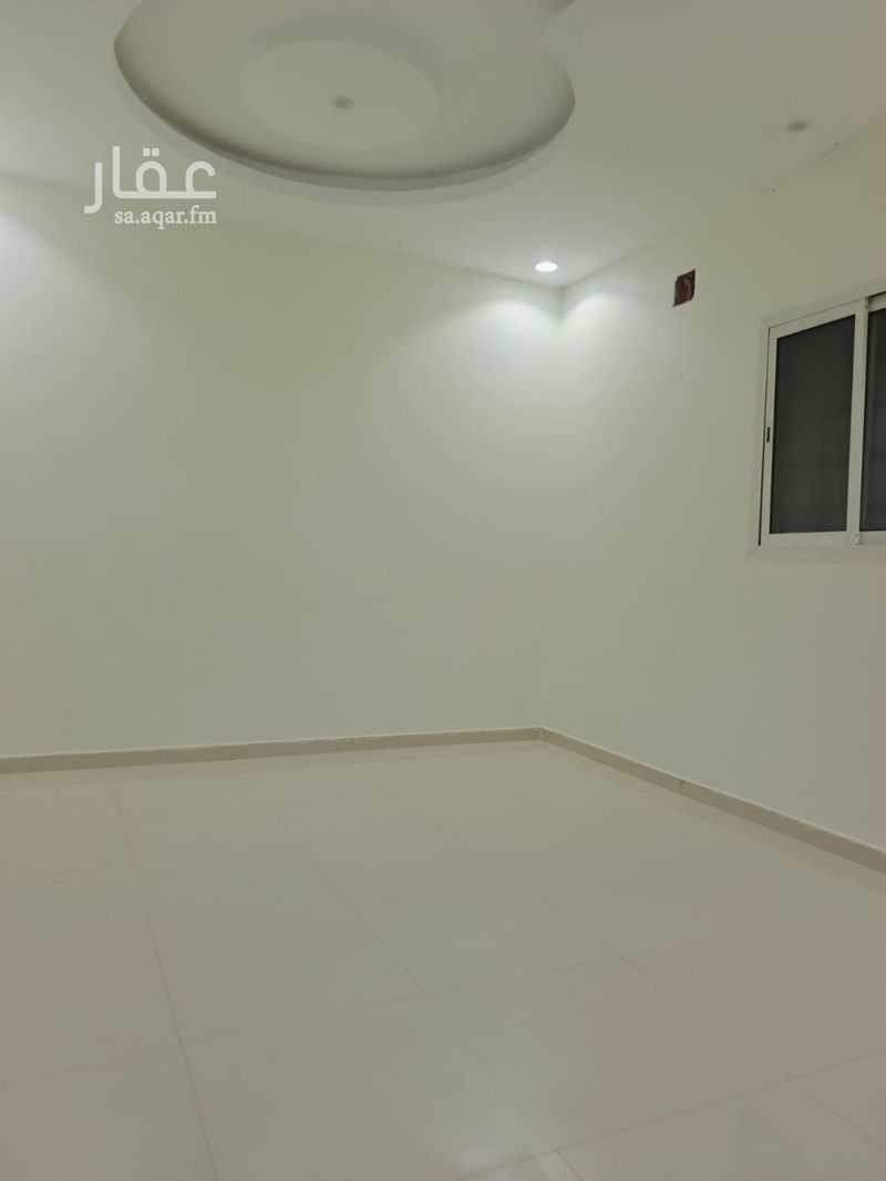 5 bedroom villa in Al Rimal, Riyadh 15