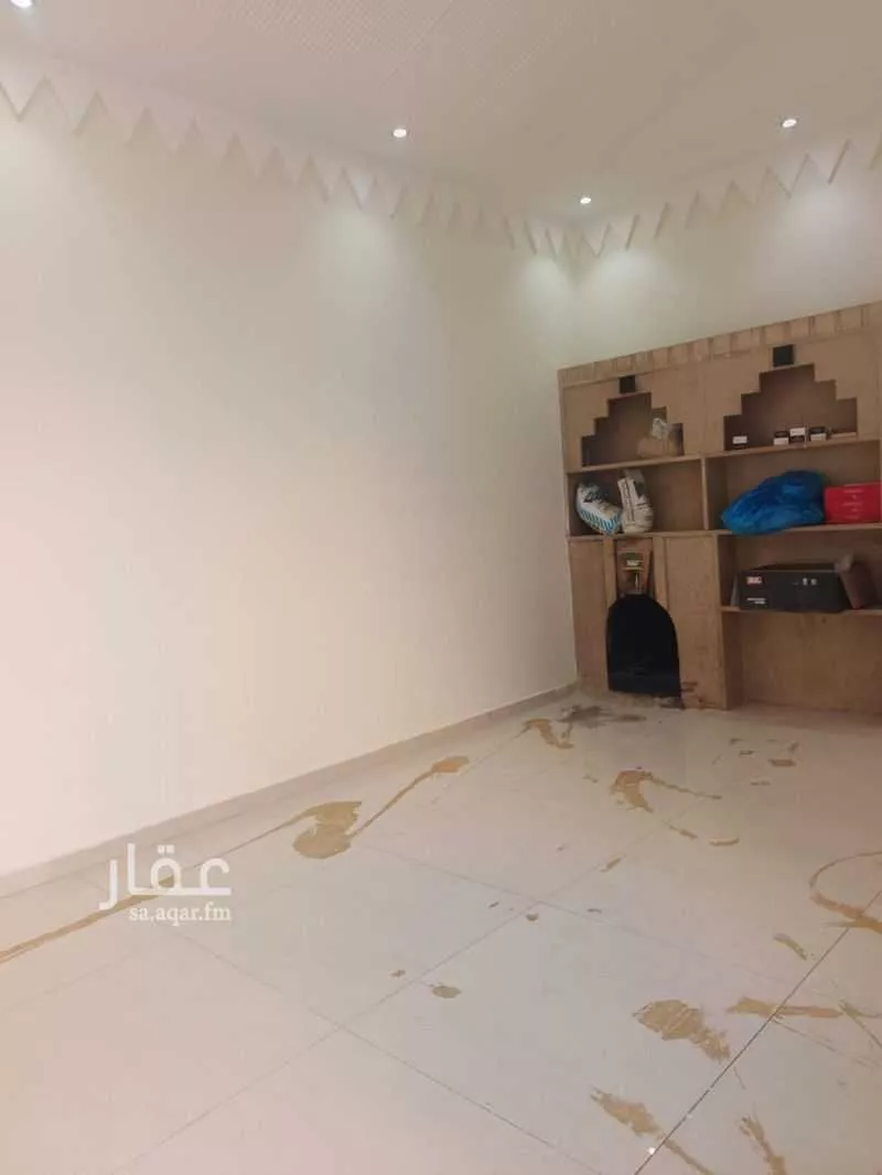 شقة 5 غرف في الرمال 4