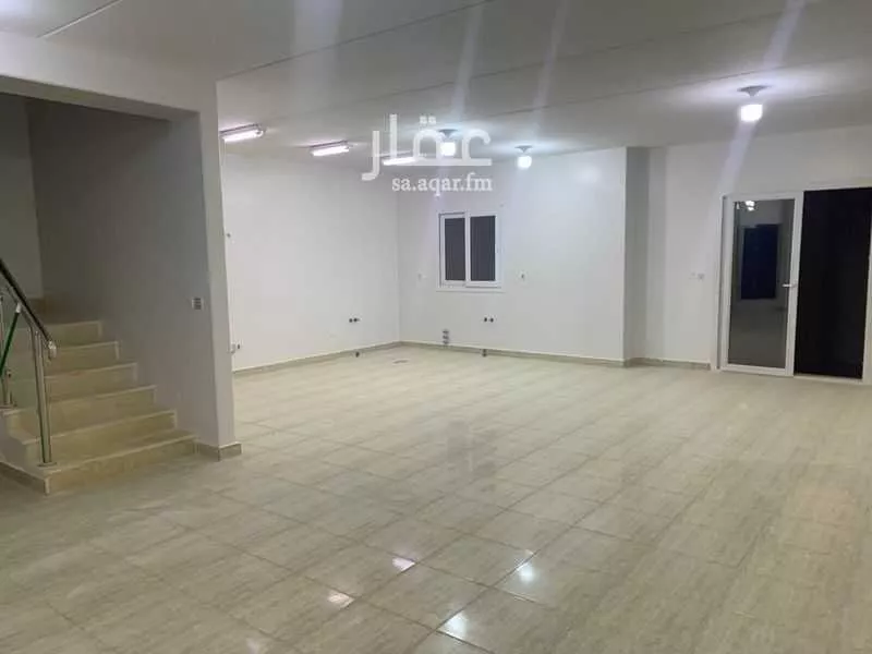 4 bedroom villa in Al Aridh 6